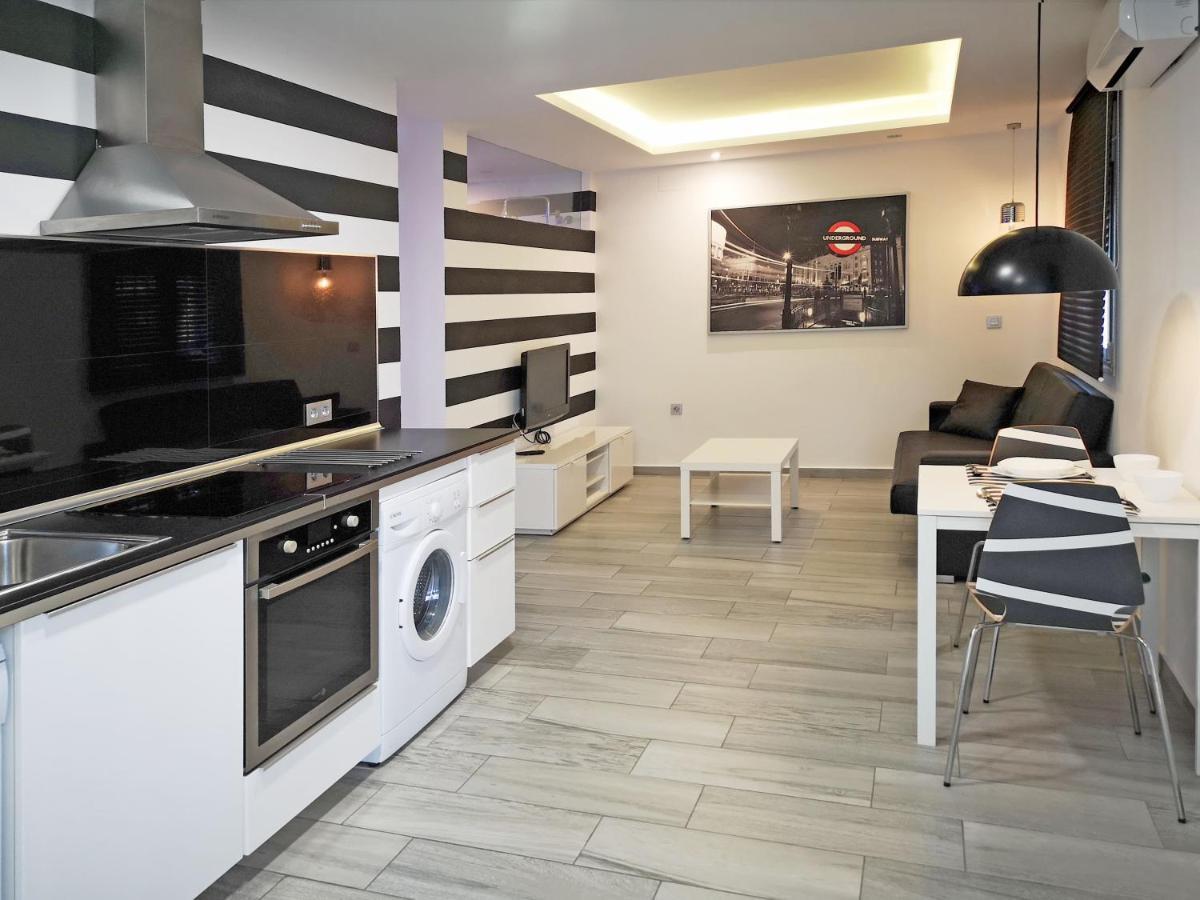 Conil Red-Black Apartment Кониль-де-ла-Фронтера Экстерьер фото